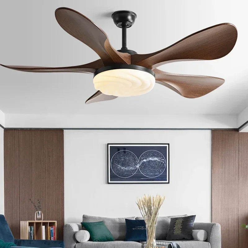 ventilateur de plafond moderne avec lumière et vents forts muet