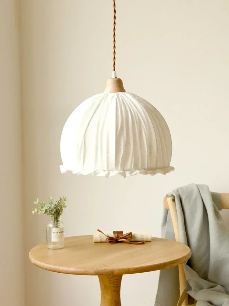 lustre nordique rétro en tissu minimaliste pour intérieur élégant