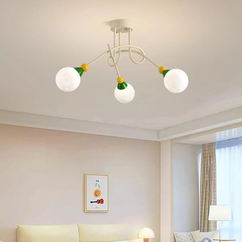 lustre nordique coloré pour chambre d'enfant moderne et simple