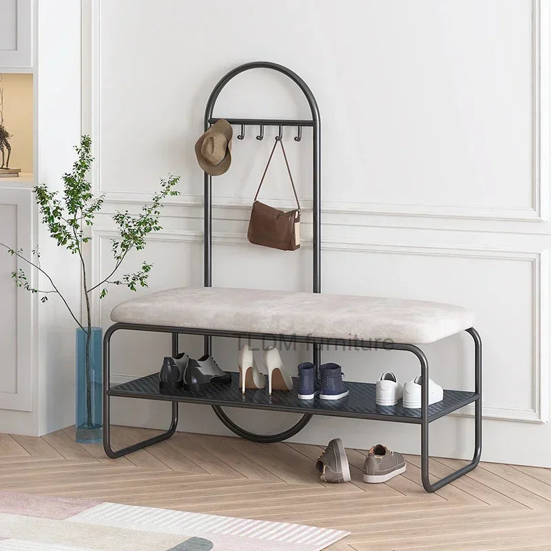 banc de rangement minimaliste pour chaussures et rangement