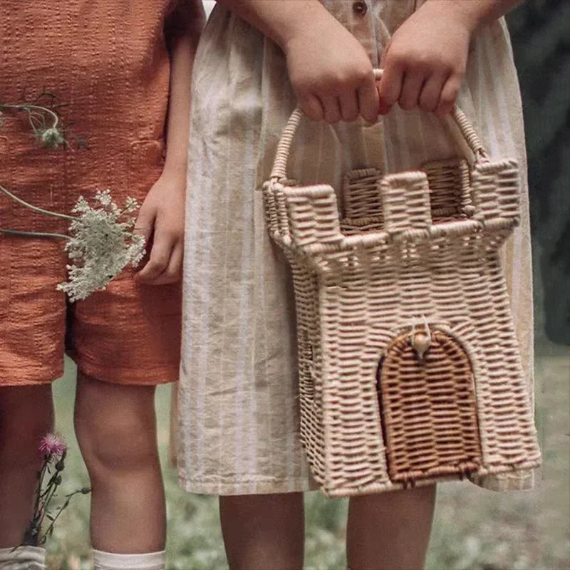 panier en rotin tressé pour rangement et pique-nique