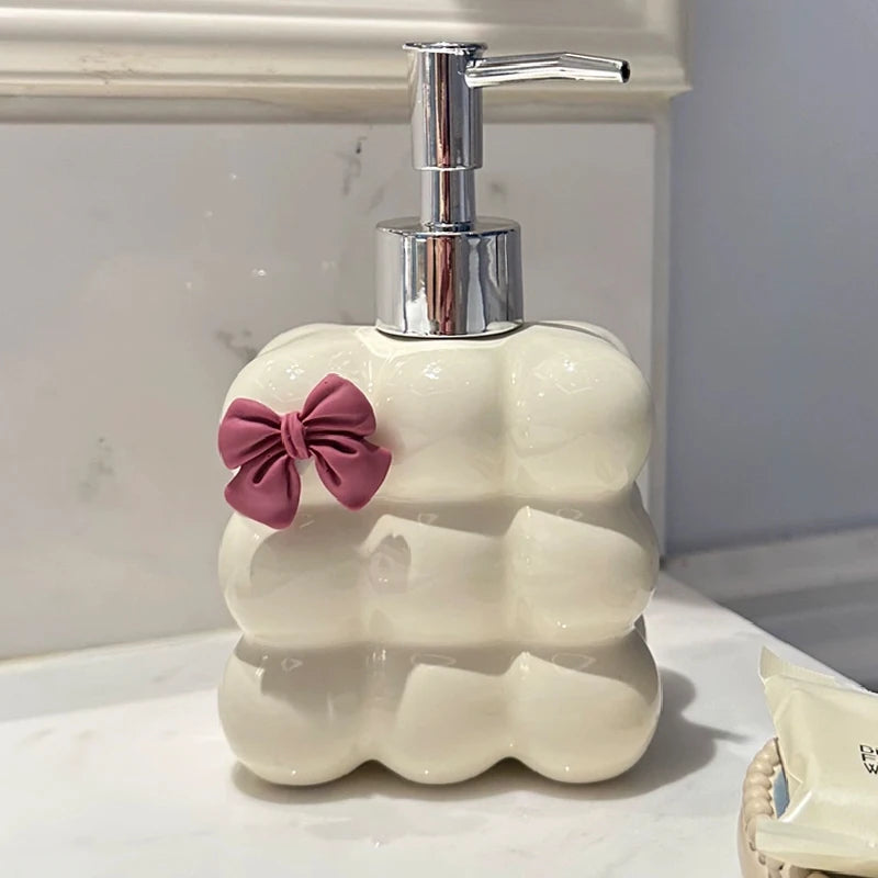 distributeur de savon en céramique décoratif moderne pour salle de bain