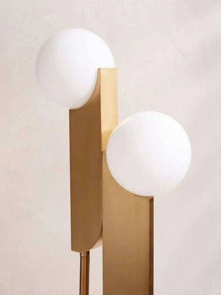 lampe boule de verre moderne double tête pour un éclairage élégant