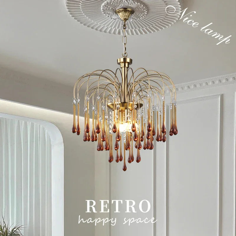 lustre en cristal rétro pour un intérieur romantique et élégant