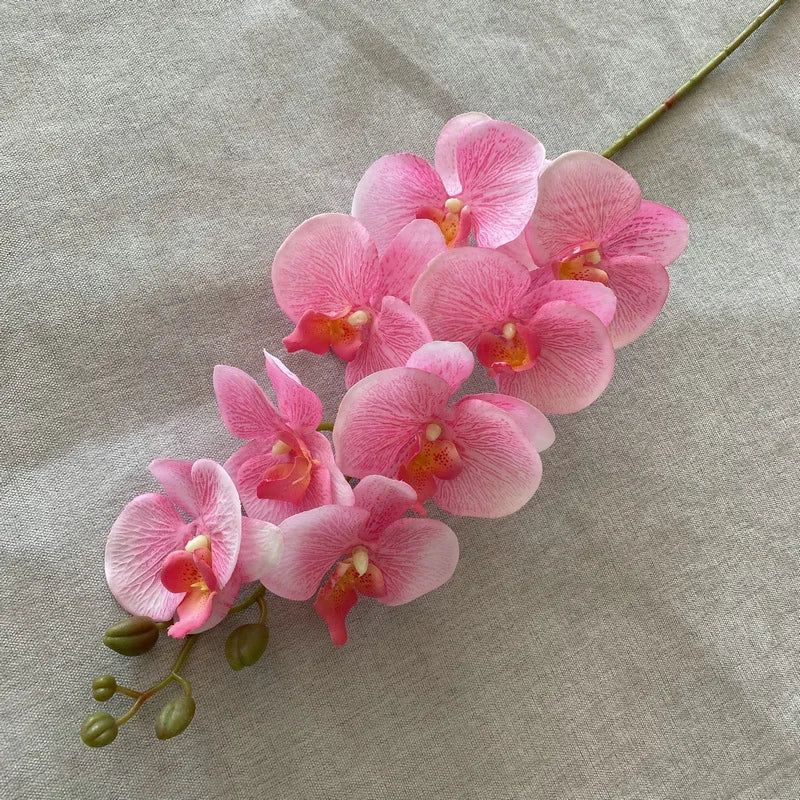 arrangement de fleurs artificielles en velours pour décoration élégante