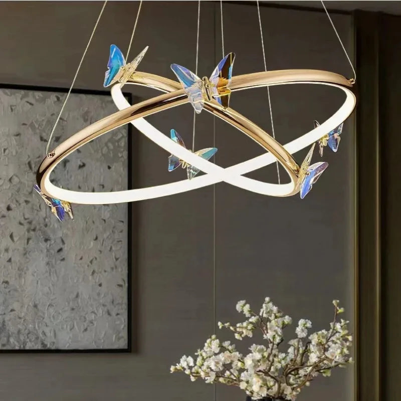 lustre moderne en forme de papillon avec anneau doré décoratif