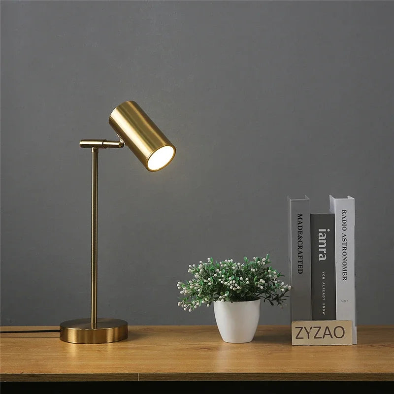 lampe de bureau dorée moderne protection des yeux créative