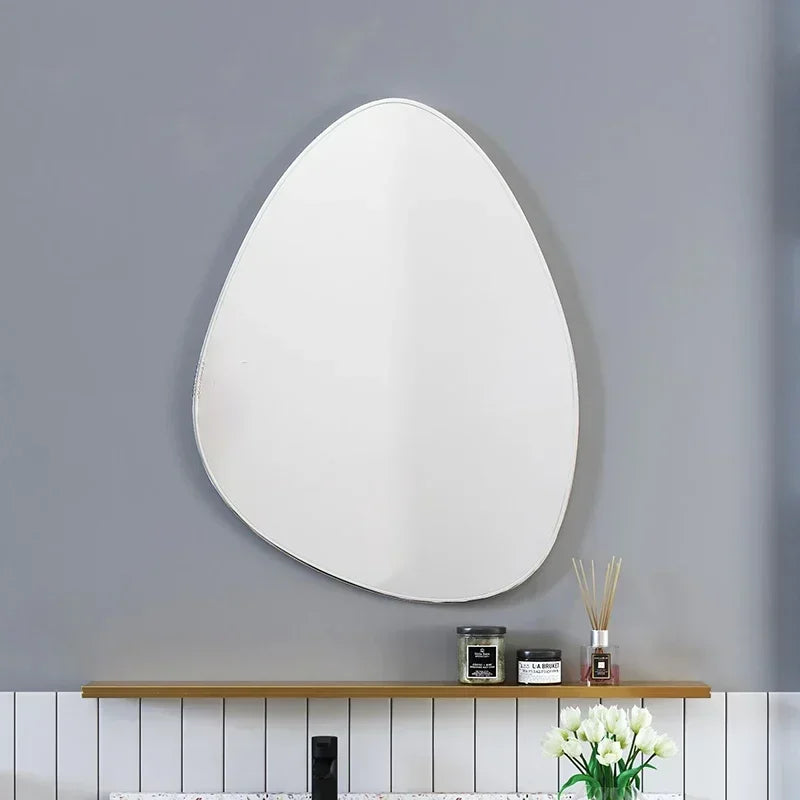 miroirs décoratifs irréguliers pour une décoration moderne et élégante