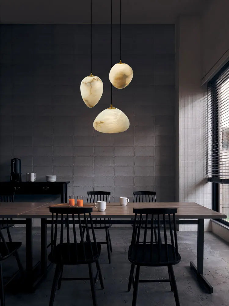 lustre suspendu en marbre géométrique design contemporain lumineux