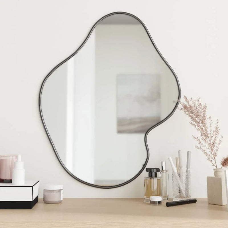 miroir mural élégant au design moderne et minimaliste