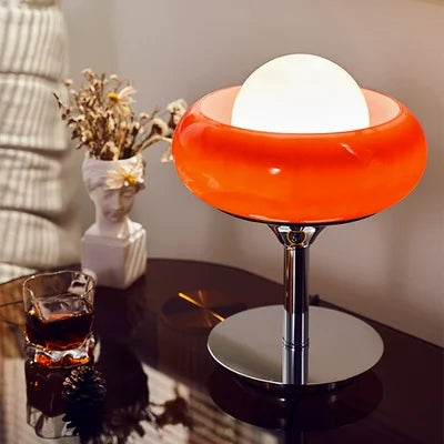 lampe de table vintage style bauhaus en forme de tarte aux œufs