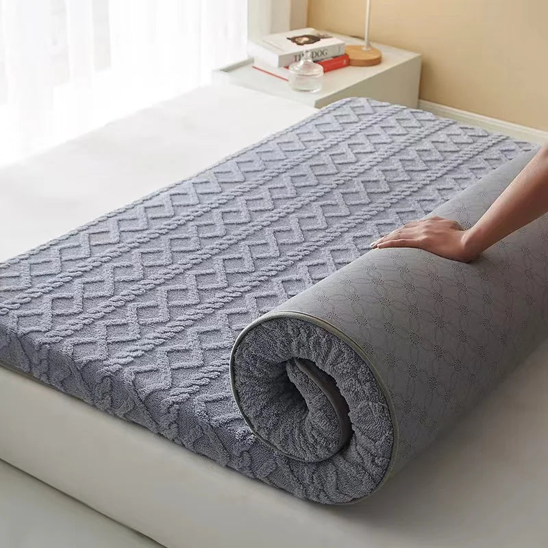 matelas en velours épais pour couchage confortable et douillet