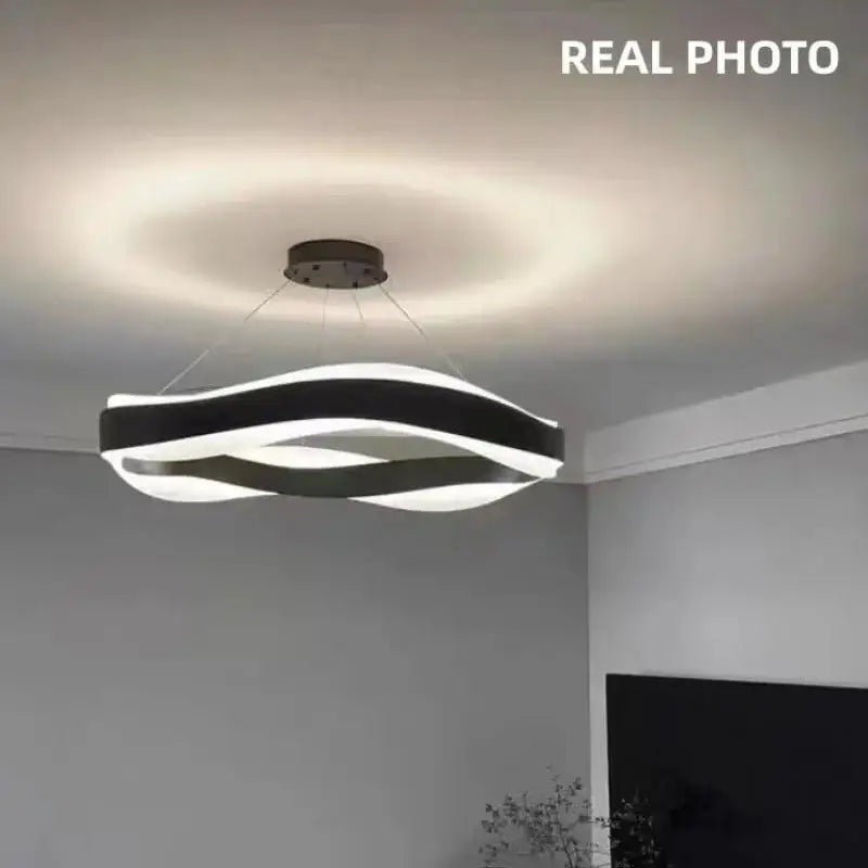 lustre moderne en acier led avec suspension en acrylique