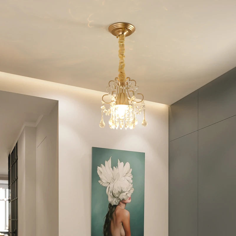 lustre moderne en cristal doré pour intérieur lumineux