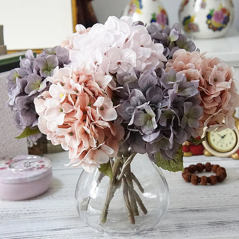 bouquet d'hortensias en soie pour décoration intérieure et mariage