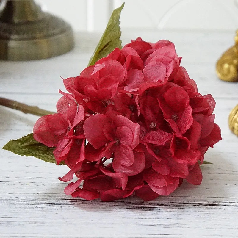 bouquet d'hortensias en soie pour décoration intérieure et mariage