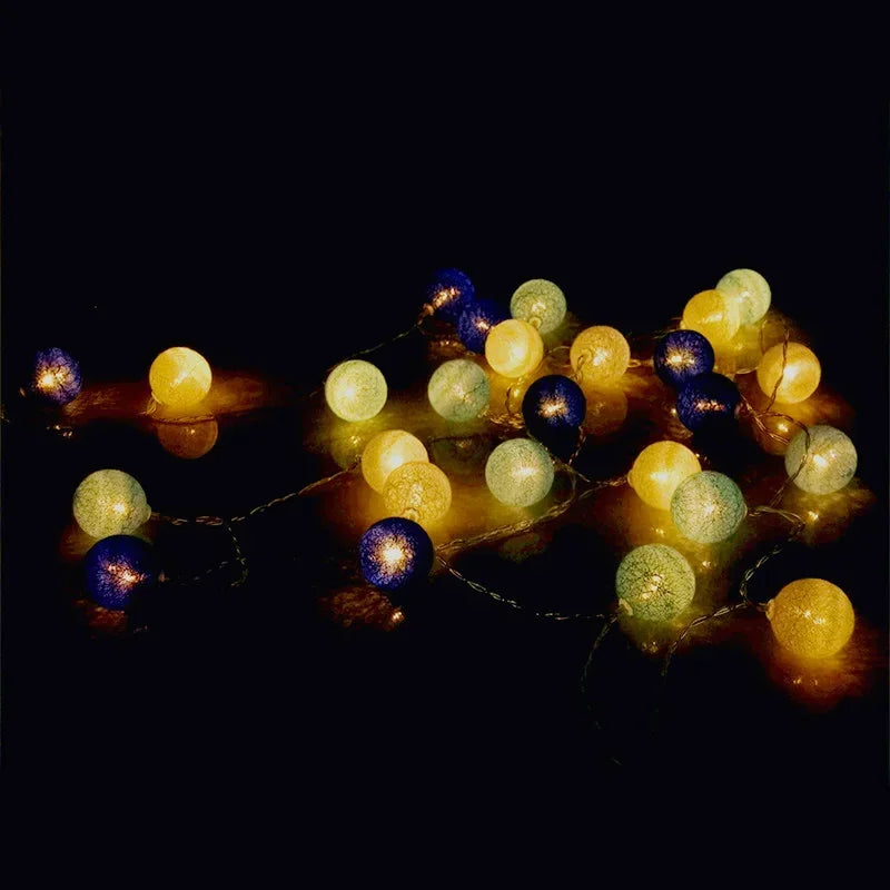 guirlande lumineuse led en boules de coton pour décorations festives