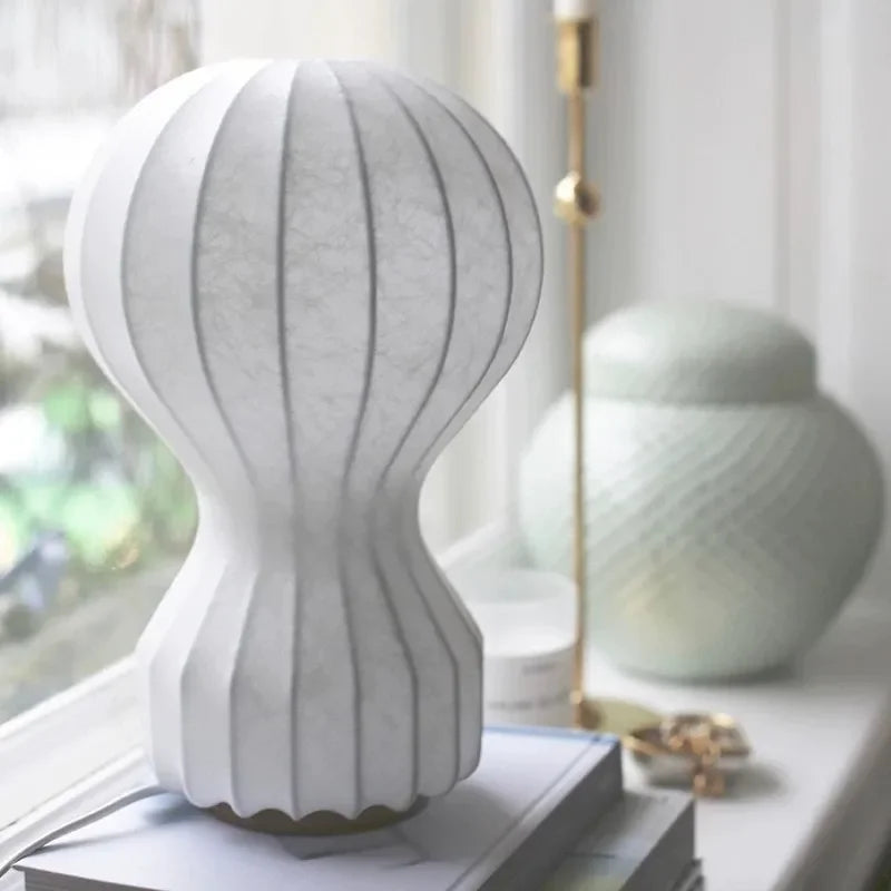 lampe à poser design italien en tissu pour intérieur