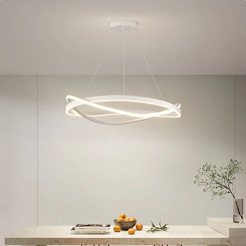 suspension LED au design moderne pour intérieur