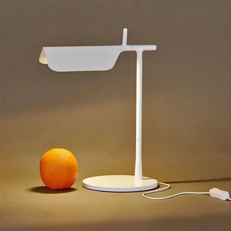 Italian Designer High Quality Table Light Desk Lamp for Bedroom Reading