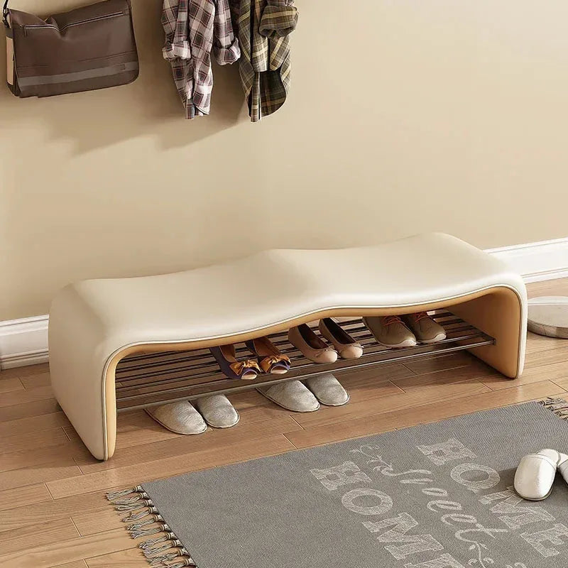 banc de rangement minimaliste pour chaussures avec siège design