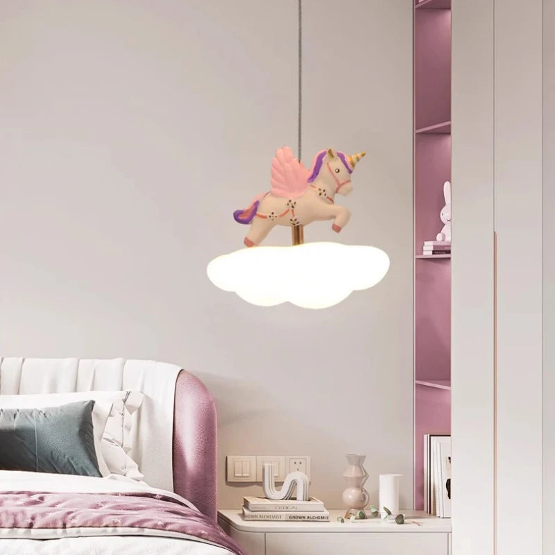 lustre coloré pour chambre d'enfant romantique et chaleureuse