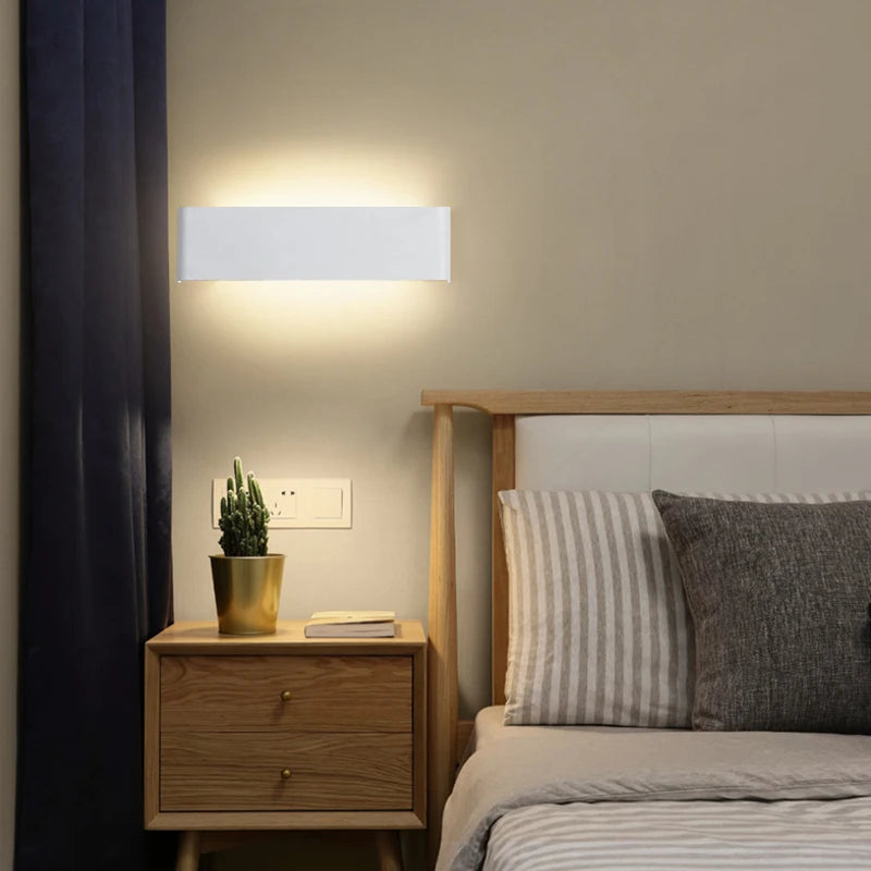 lampe de chevet led carrée en aluminium pour hôtel