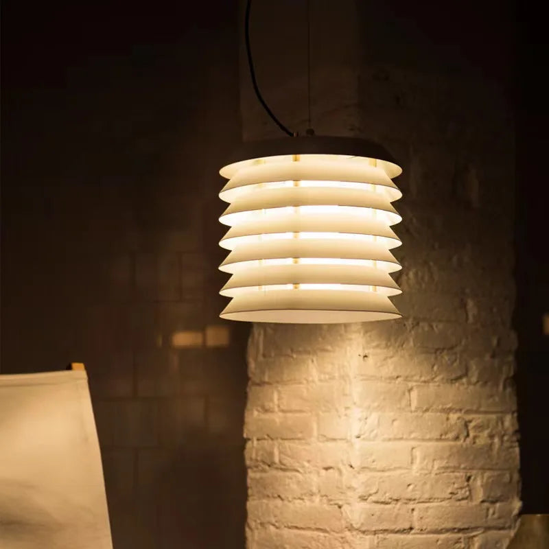 lustre nordique minimaliste design pour intérieur élégant