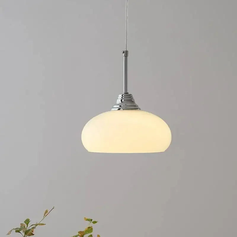 suspension en verre crème pour intérieur moderne et élégant