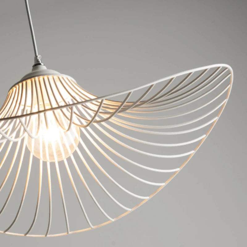 lustre minimaliste nordique pour un éclairage intérieur moderne