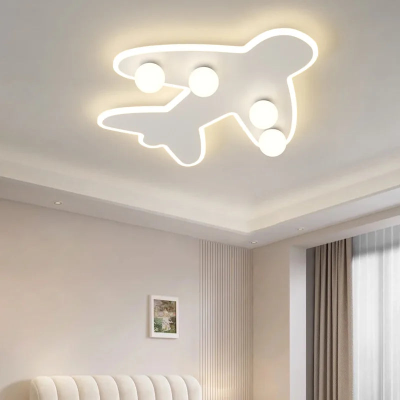 plafonnier lumineux avion moderne pour chambre d'enfants