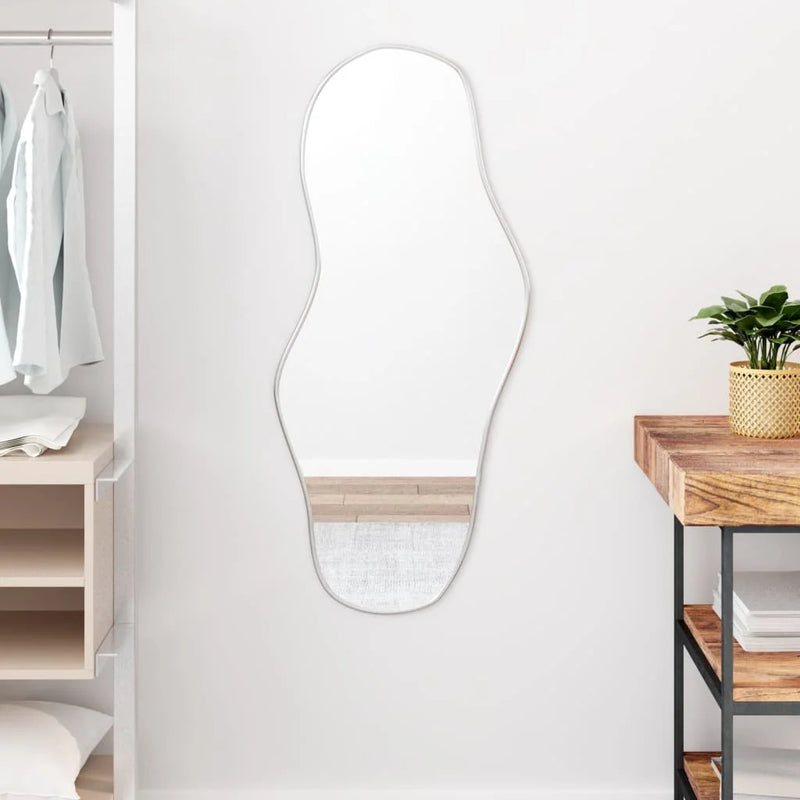 miroir mural élégant au design moderne et lumineux