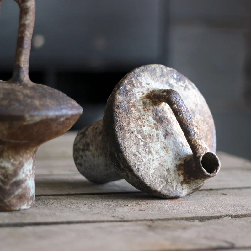 vase en céramique fait main style wabi-sabi pour fleurs séchées