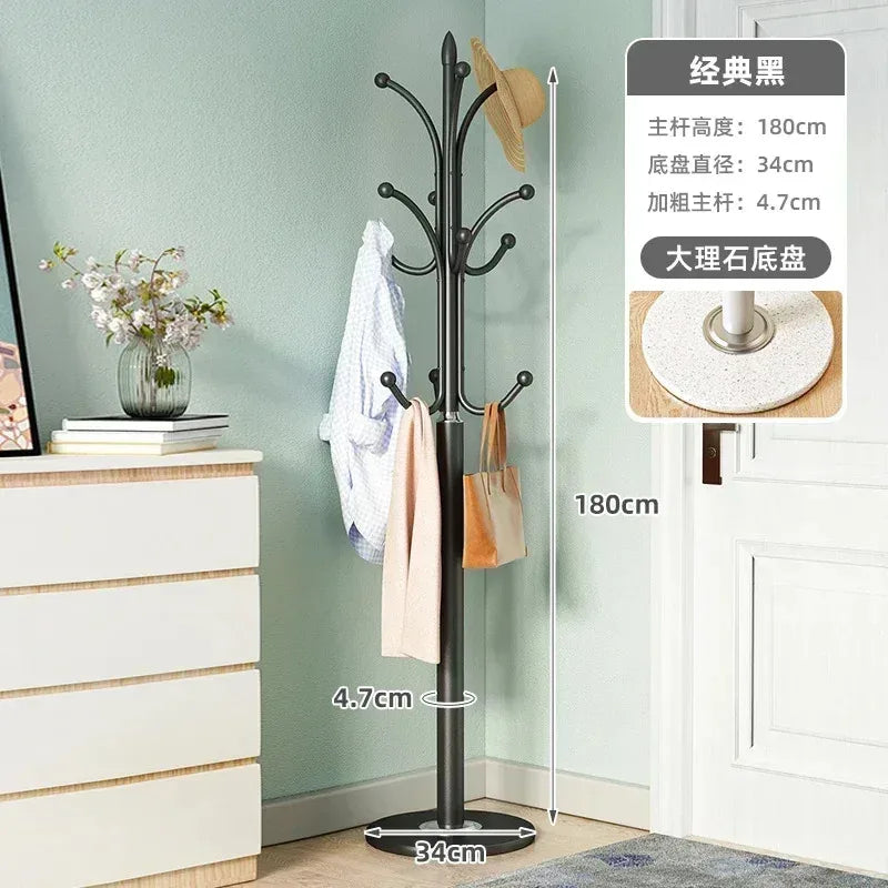 porte-manteau moderne en métal design arbre pour gagner de l'espace