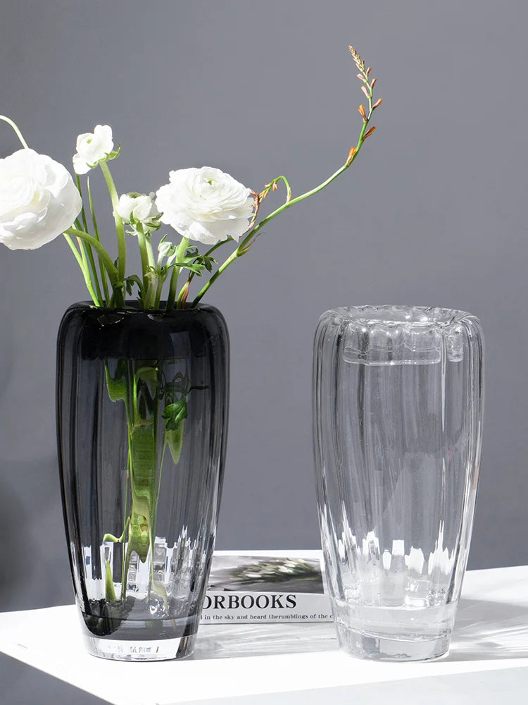 vase en verre pour arrangement floral et décoration élégante