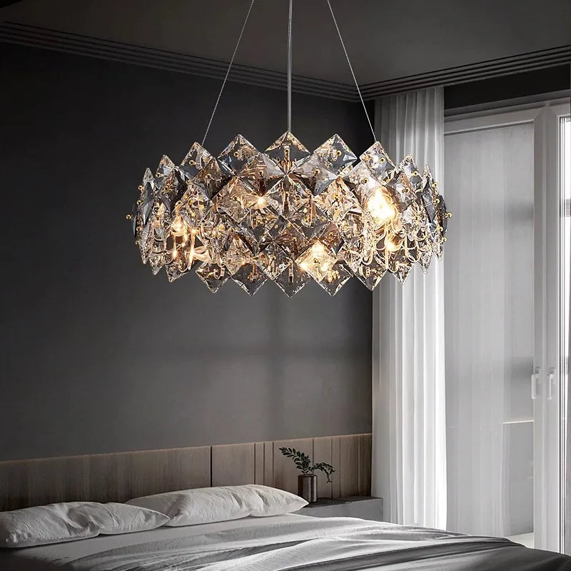 lustre en cristal design minimaliste pour un intérieur élégant