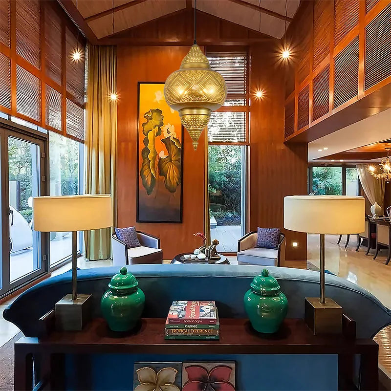 lustre led sandyha style asie du sud-est décoration intérieure dorée