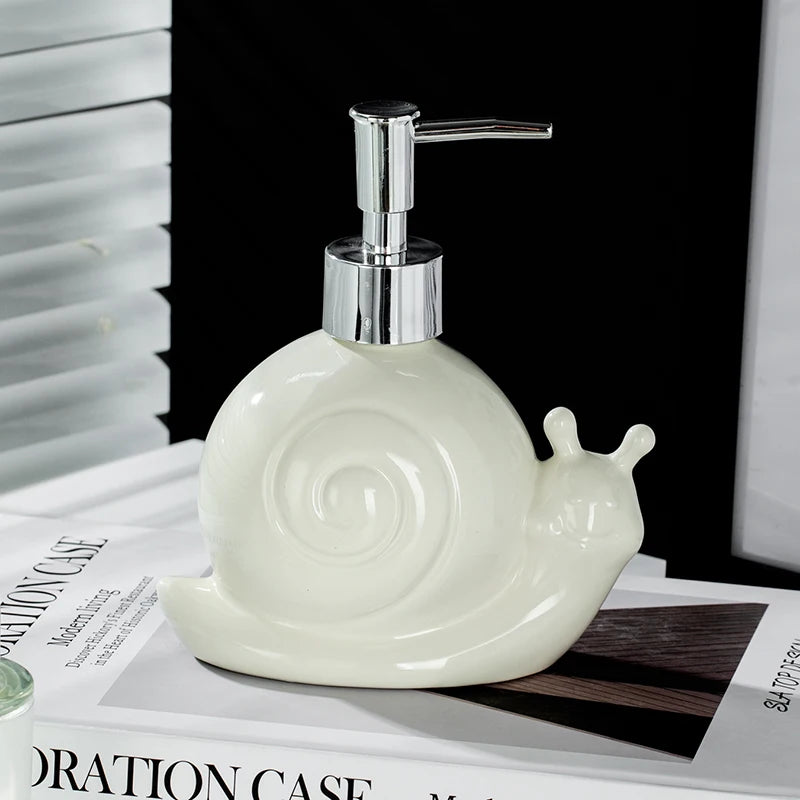 distributeur de savon en céramique décoratif moderne pour salle de bain