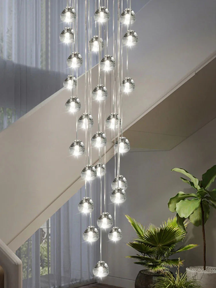 lustre en cristal design luxe pour éclairage moderne escalier colimaçon