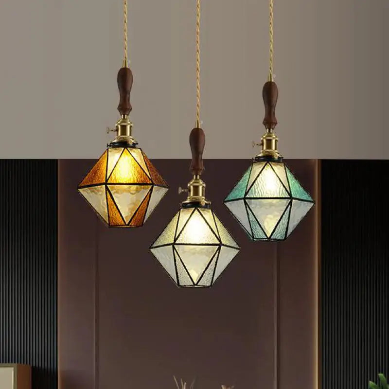 suspension en verre tiffany multicolore pour intérieur élégant