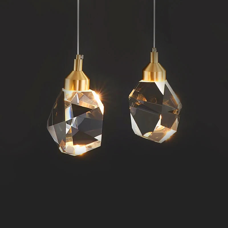 lustre en cristal suspendu pour un éclairage élégant et moderne