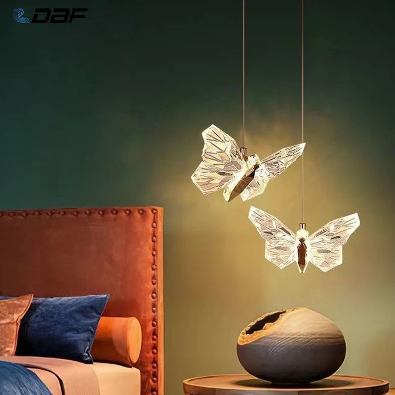 lustre papillon en cristal pour décoration d'intérieur élégante