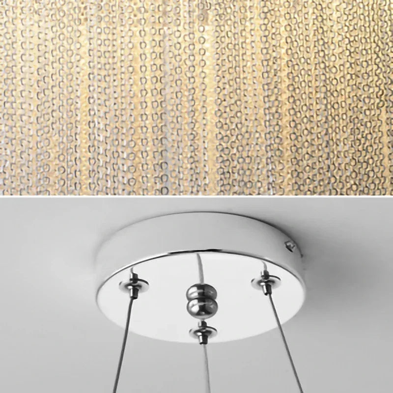 lustre de luxe à pampilles pour intérieur moderne et élégant