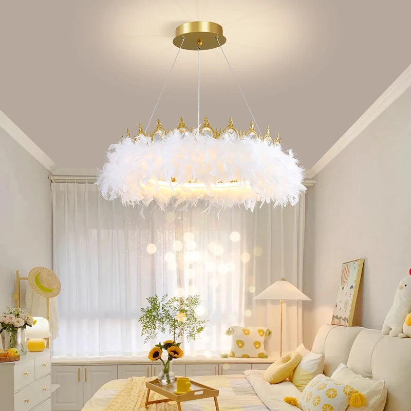 lustre nordique en plumes pour chambre de filles style luxe créatif