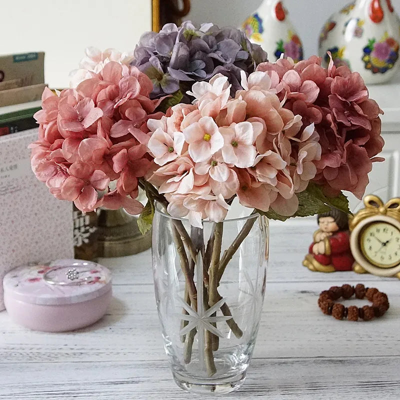 bouquet d'hortensias en soie pour décoration intérieure et mariage