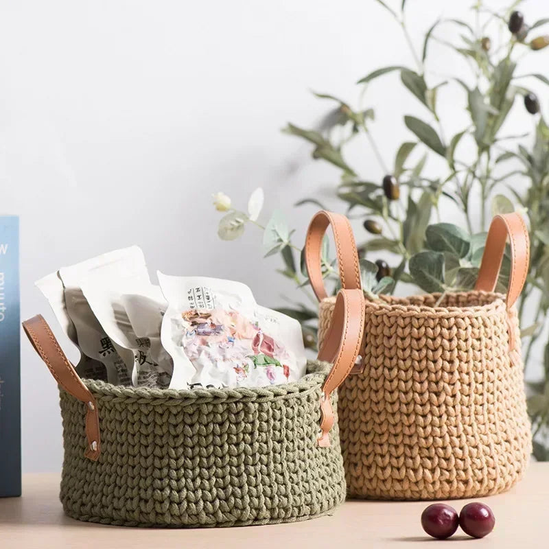 panier de rangement tricoté à la main en coton avec poignée en cuir