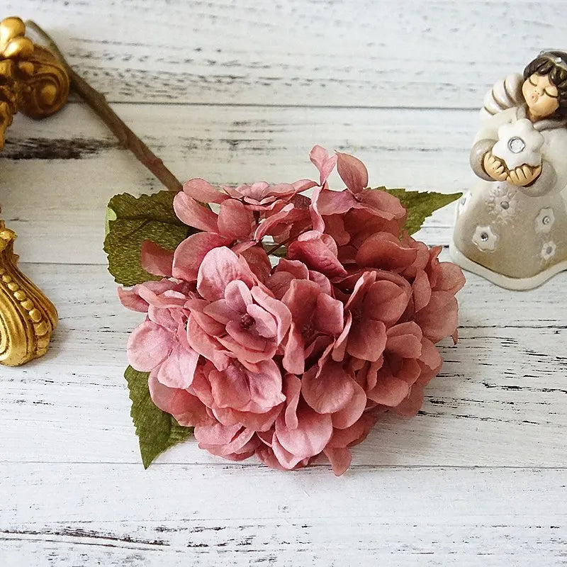 bouquet d'hortensias en soie pour décoration intérieure et mariage