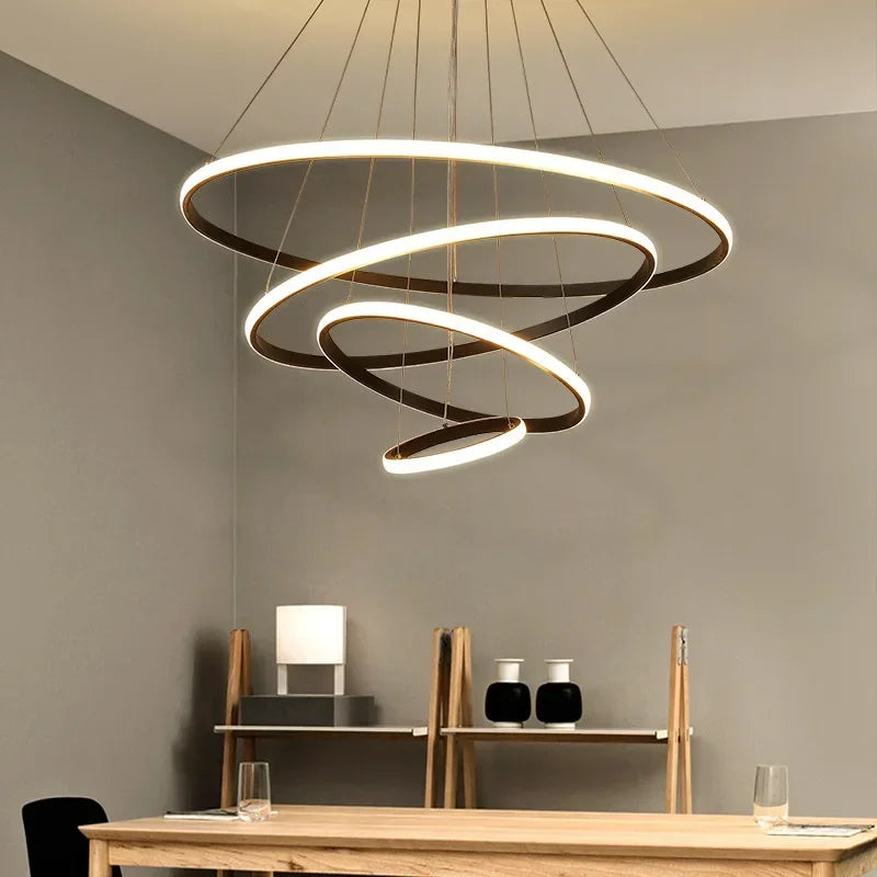 lustre moderne rond à trois cercles design élégant