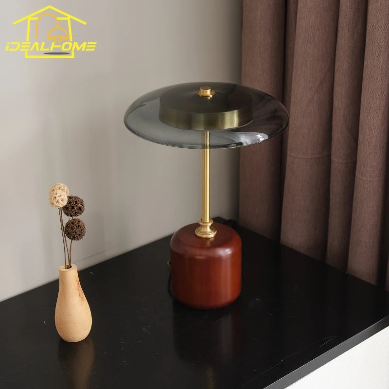 lampe de bureau rétro américaine en laiton et verre