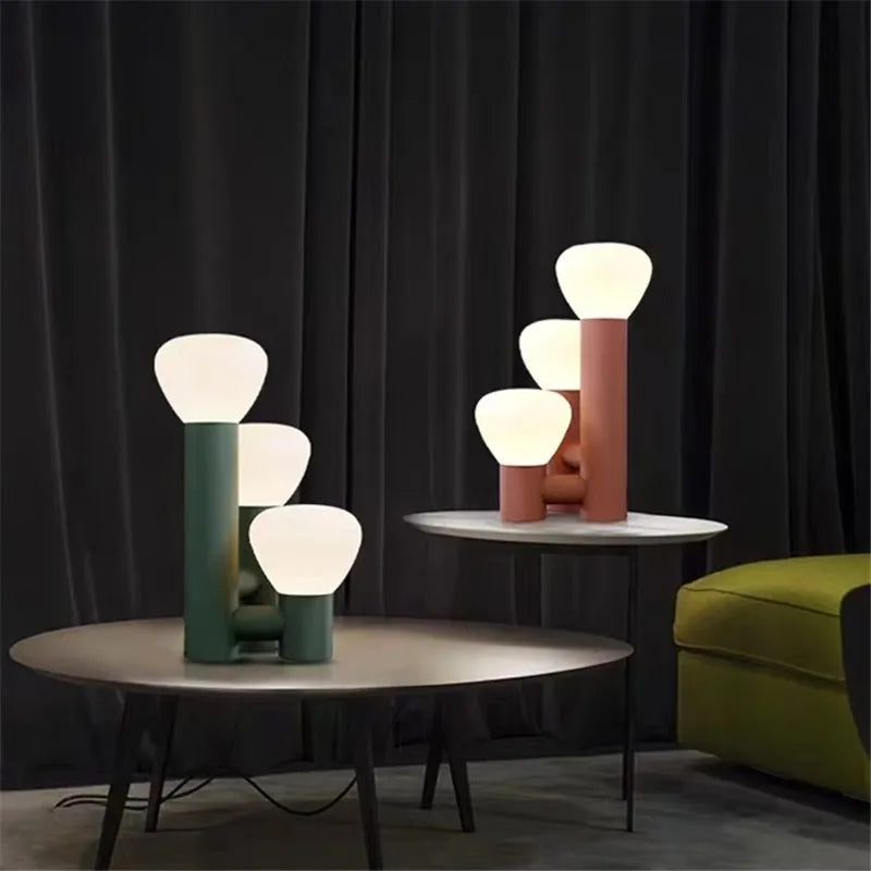 lampe à poser en verre coloré pour décoration intérieure